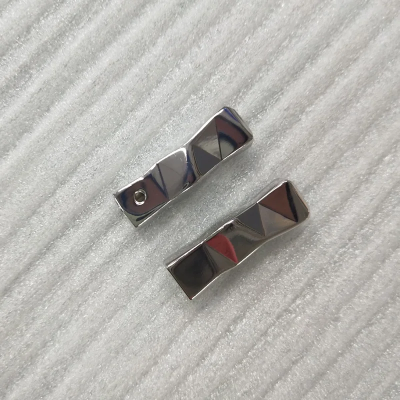 silver luxury aglet.jpg