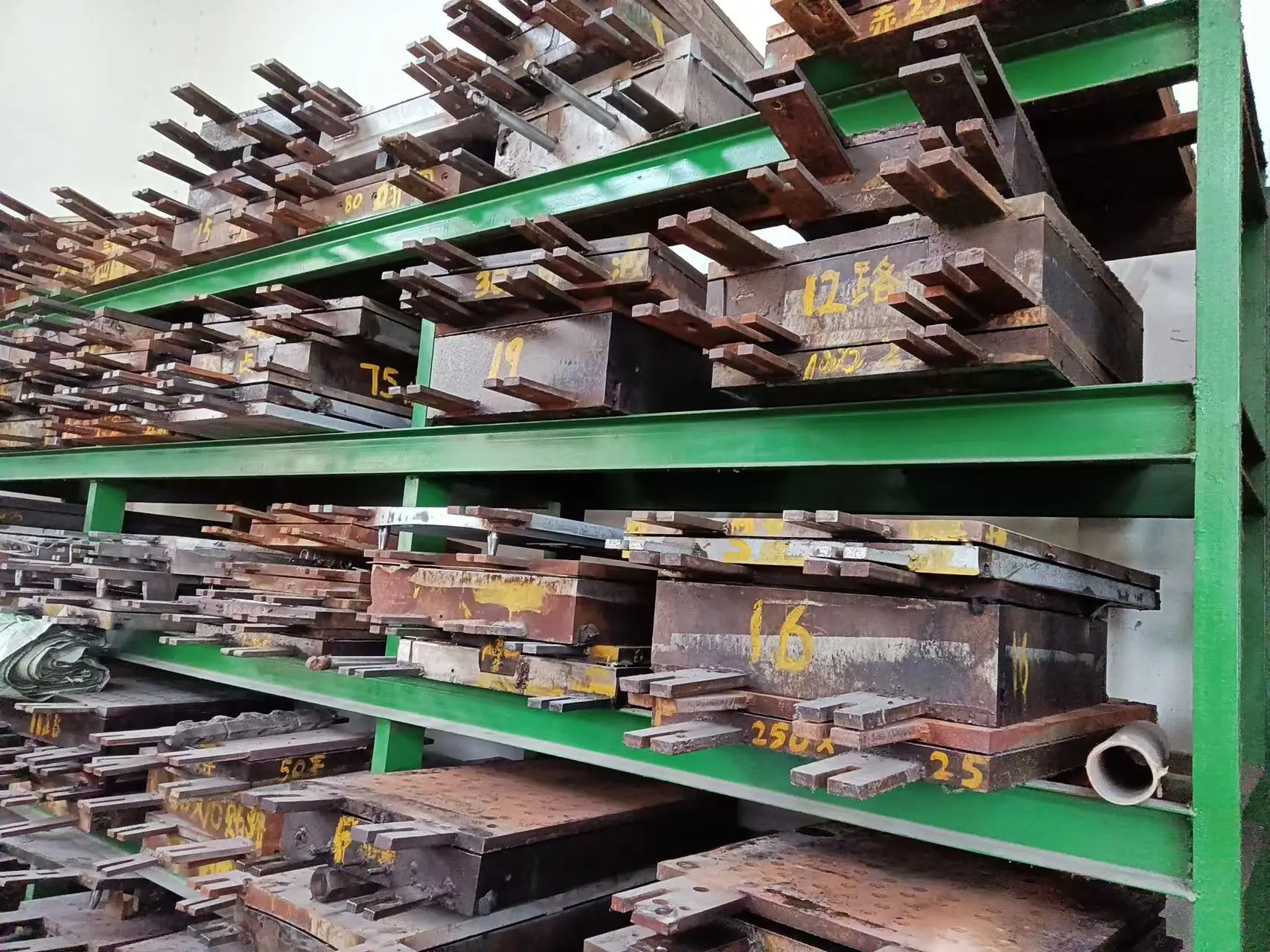 Rubber Cable Protector Ramp 2 Channel Traffic Speed Bump supplier