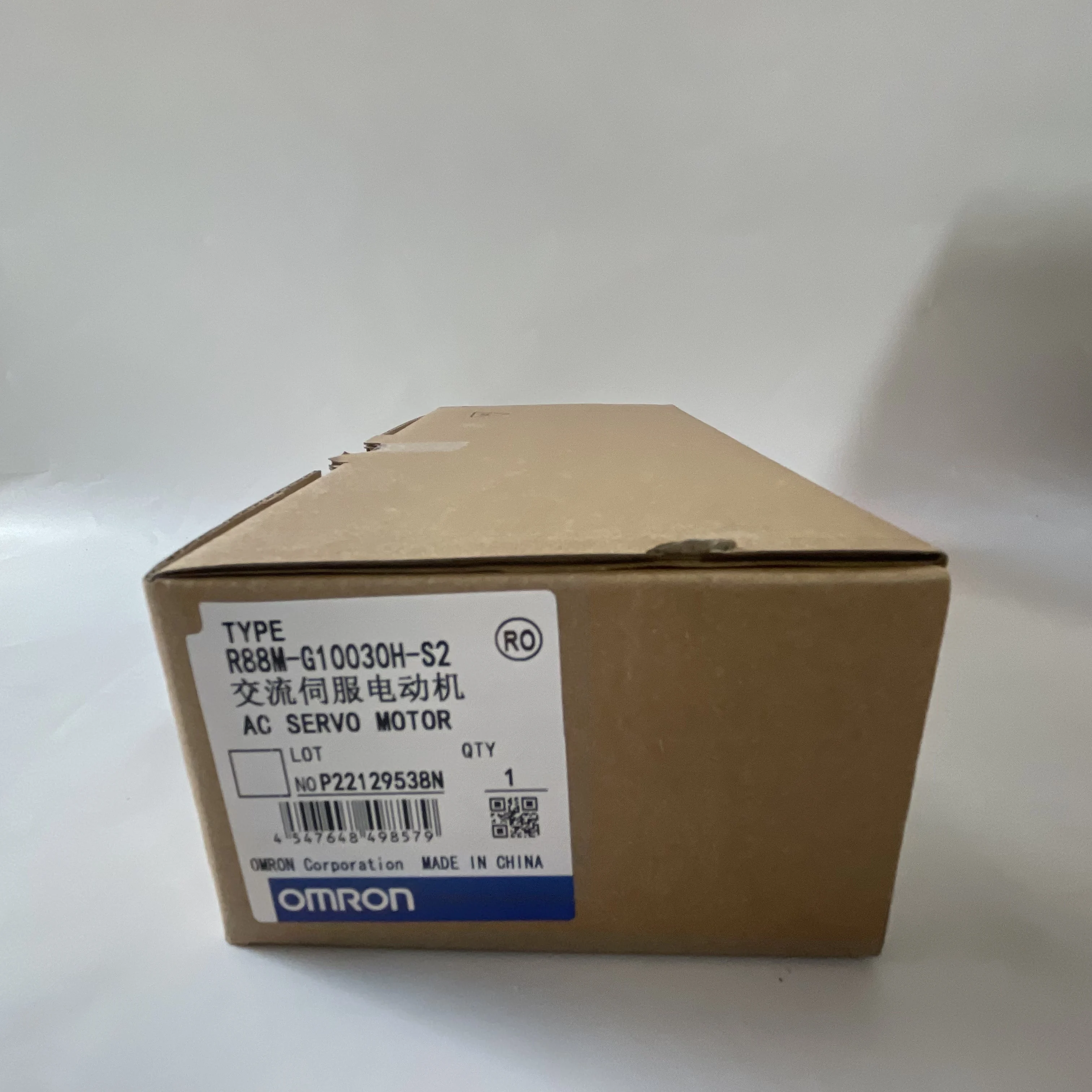 Omron AC Servo Motor R88M-G10030H-S2 Omron AC Servo Motor R88M-G10030H-S2