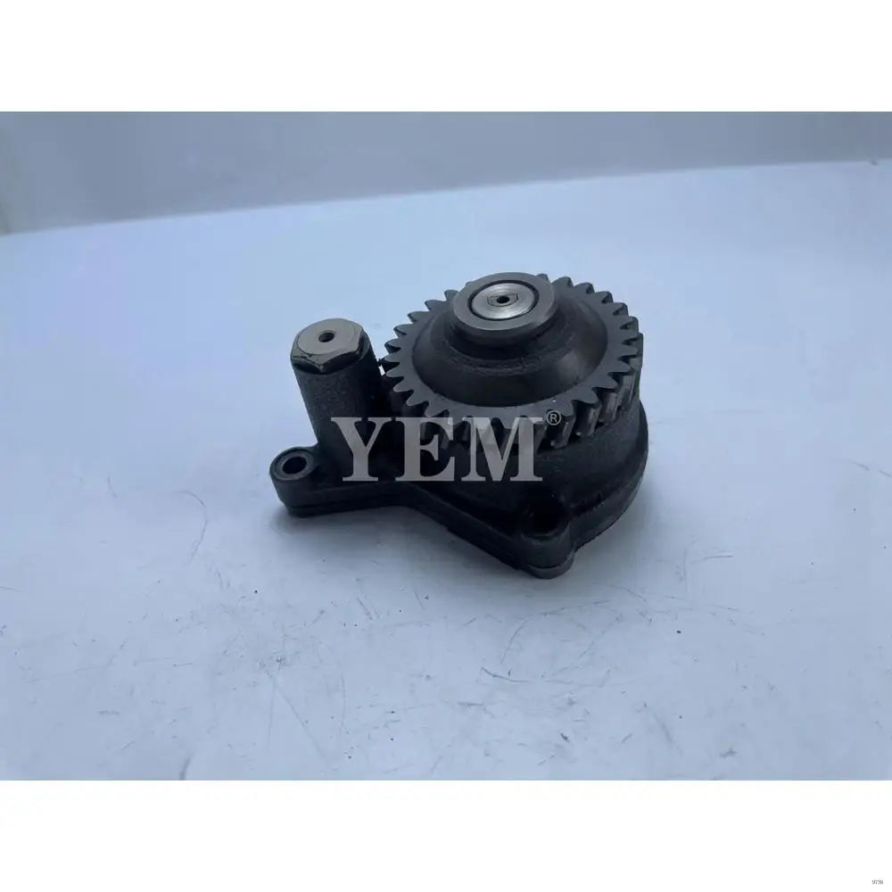 Engine Spare Parts Compatible Supplier 3TNE78 Oil Pump for Yanmar