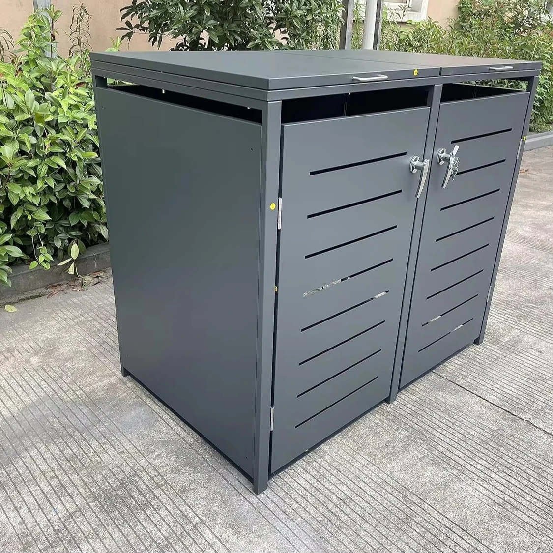 Commercial Outdoor Garbage Containers Metal Trash Bin  Waste Bins with Rolling Cover Trash Can with Lidwaste Segregation Bin