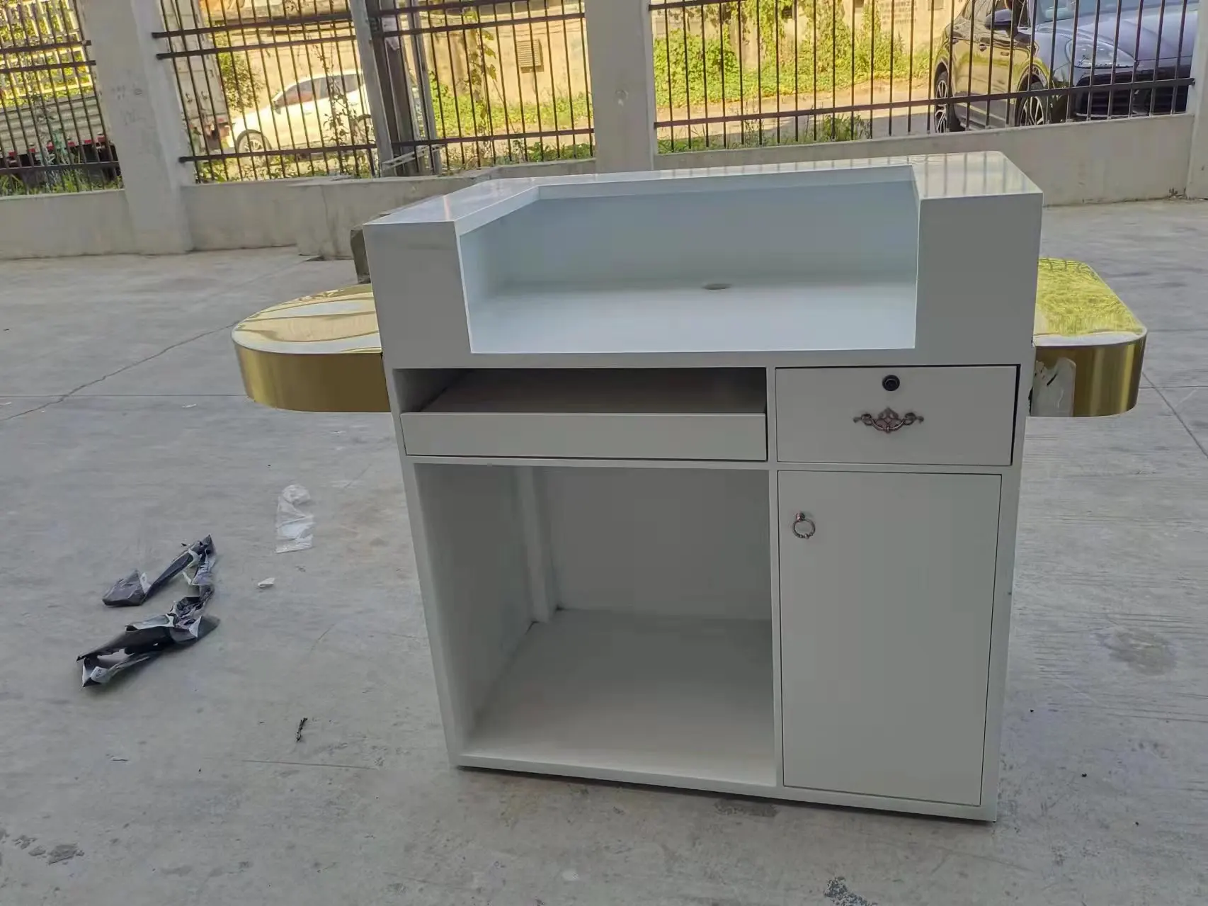 funky reception-desk standard dimension salon reception desk