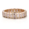 Anillo de oro macizo de 18 quilates con diamante de laboratorio