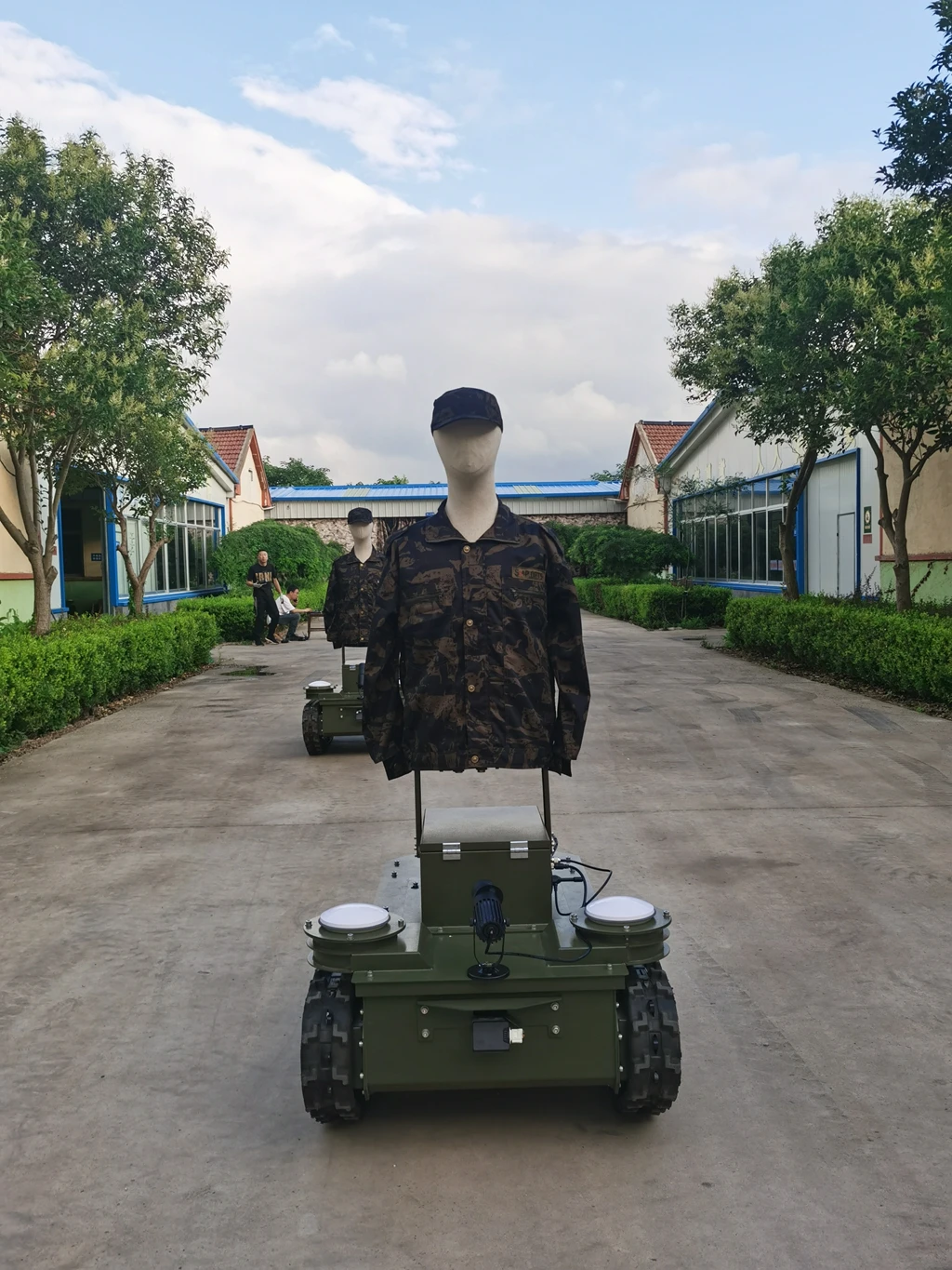 Crawler Type Moving Robot Shooting Range Target Equipment System For