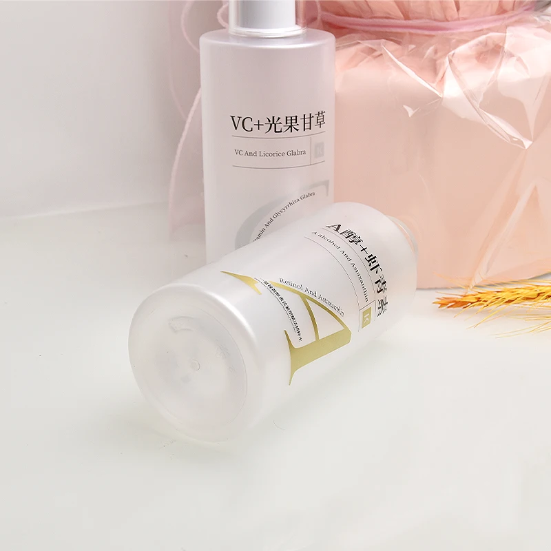 500ml Dual-Use Water Bottle with Pump Sprayer for Makeup Remover Shampoo Conditioner & Face Cream-YOBO Brand