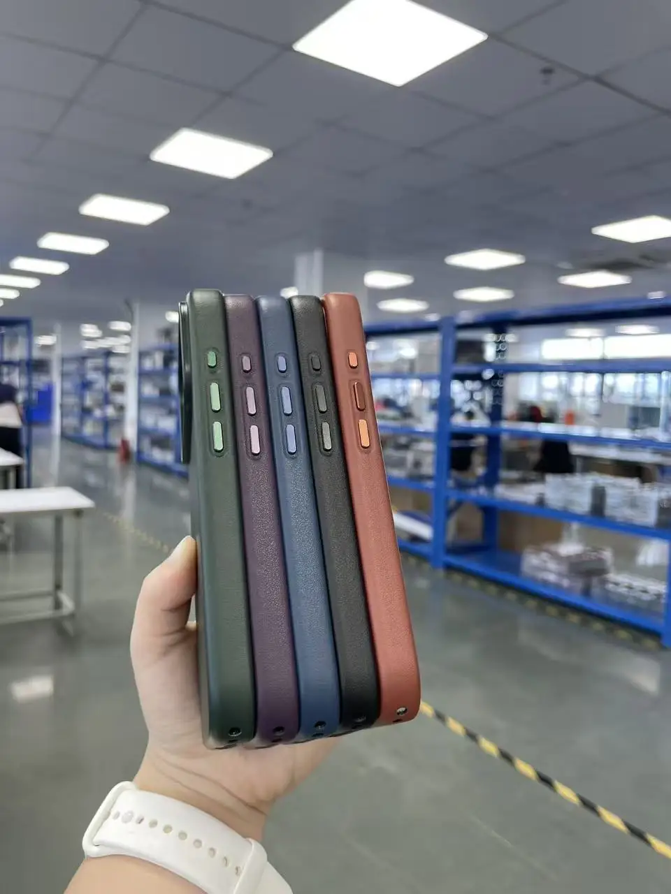 product laudtec pu leather phone cases support lanyard metal button simple business back cover for iphone air 17 16 pro max sjk1101-3