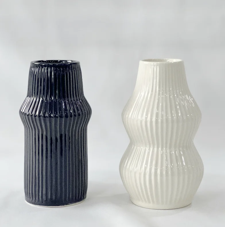 Modern nordic ceramic vase white ceramic vases for home decor ceramic face vase