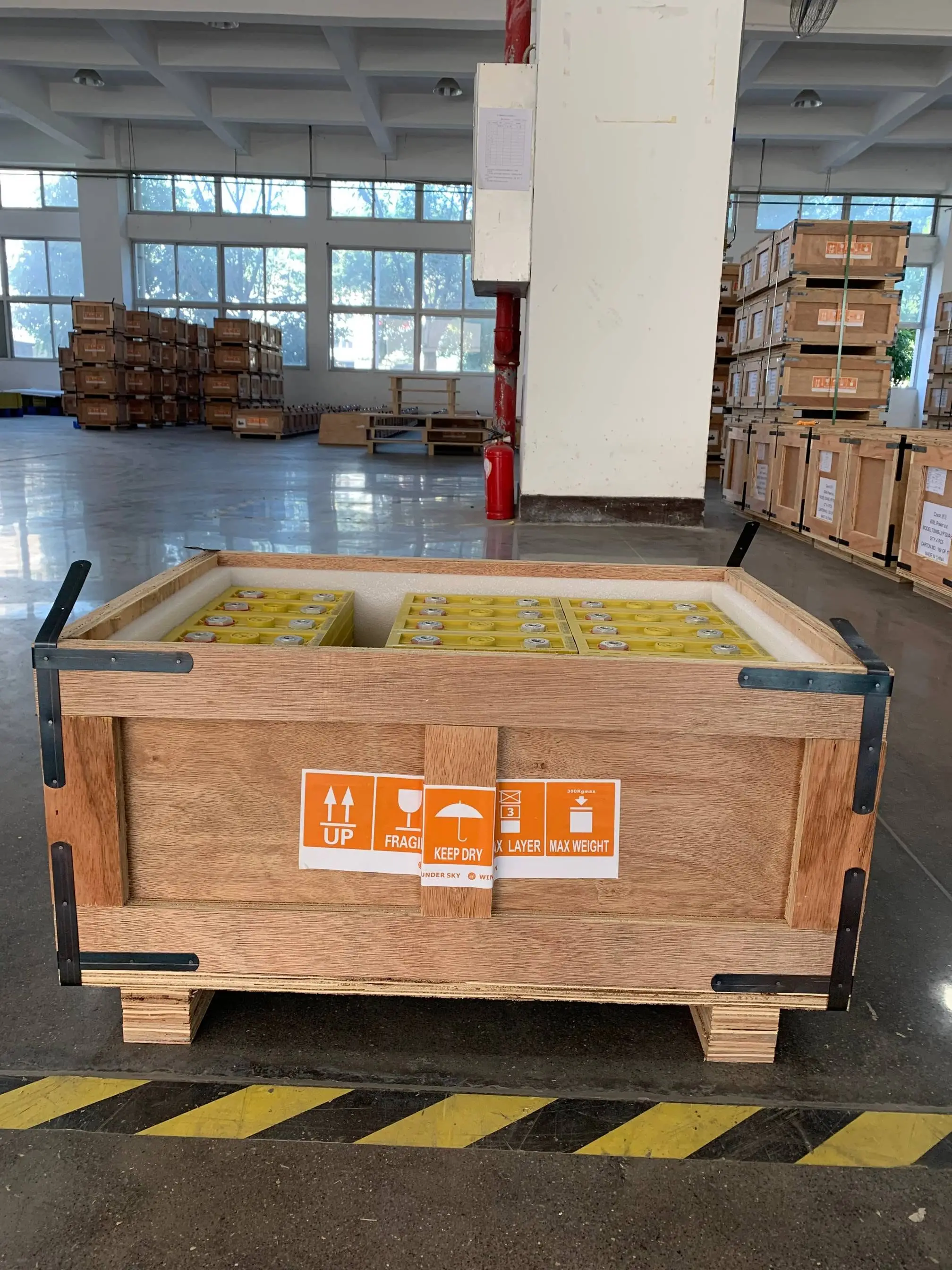 BIS Approved Winston 130ah 50 30 100 Kwh Solar Energy Storage Lithium Ion Battery