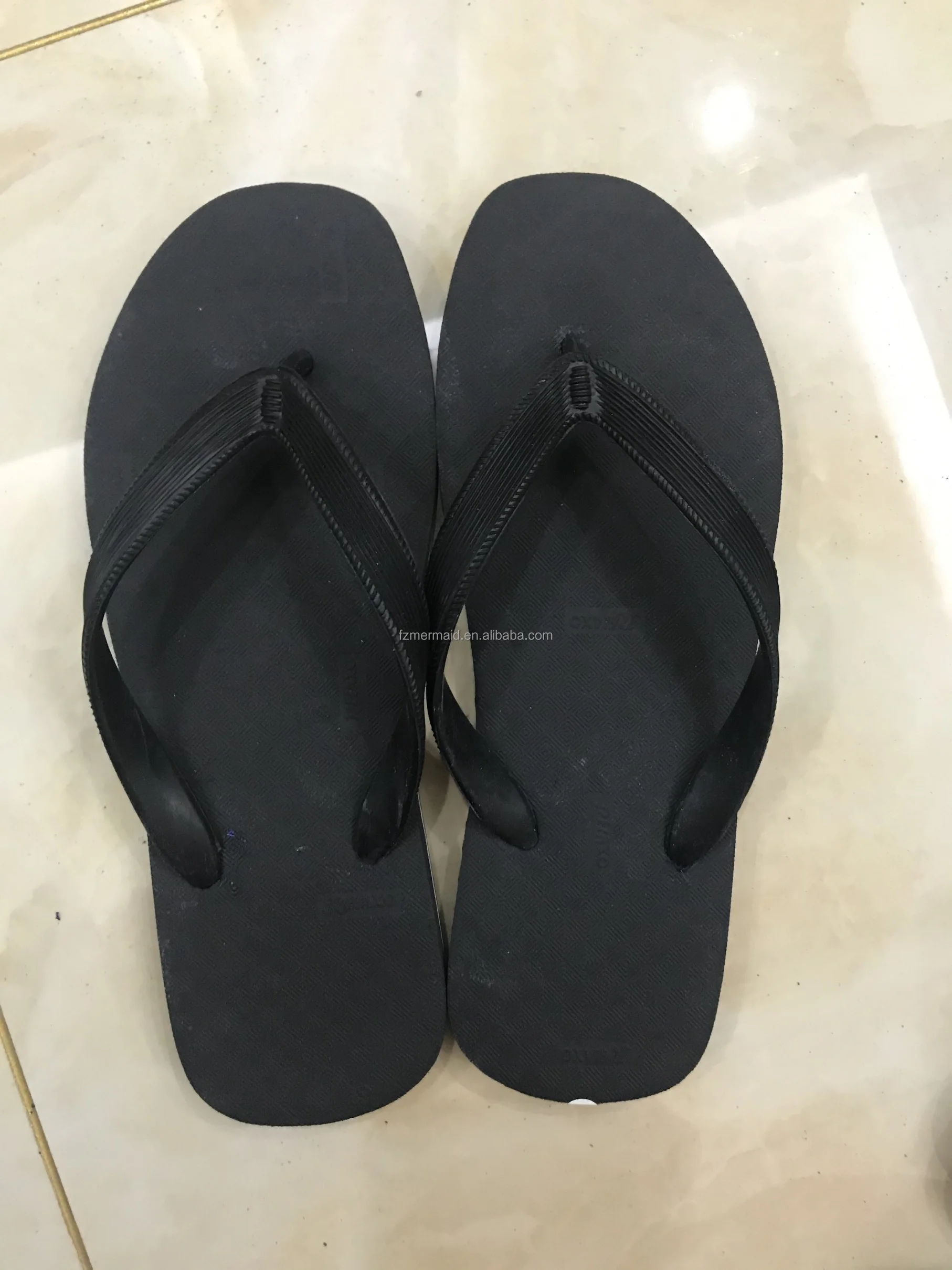 2024 High Quality Plain Flip Flops Wholesales in Bulk Men Slippers Beach Custom Flip Flops Home slippers