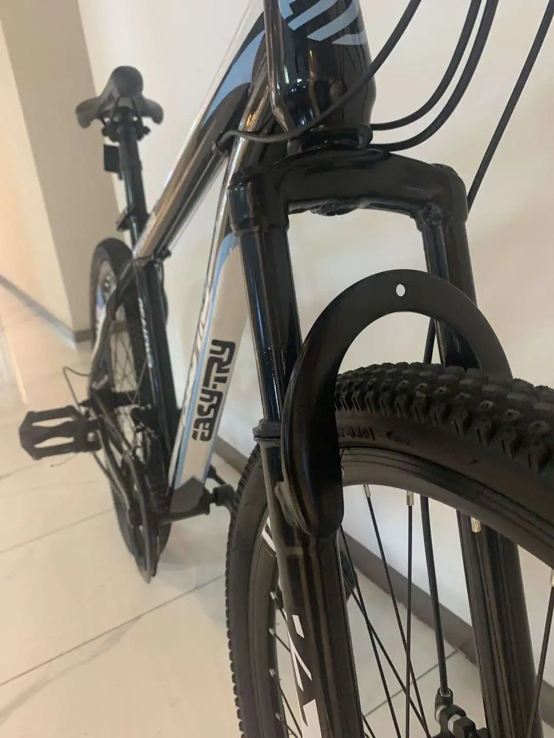 2020 New Model High Quality Adult Mountain Bike 21 Speed with Disc Brake Steel Fork