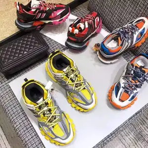 Exclusive Luxury Closed Toe Track Shoes Retro Style with Customizable LED Light System Genuine Leather Upper Light Weight