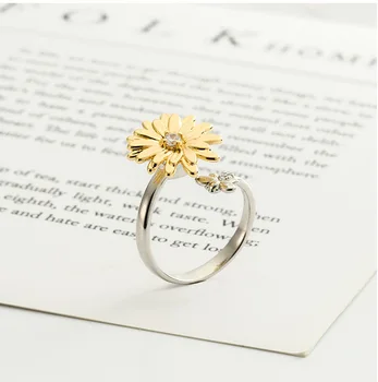 Hot selling two tone plated daisy and bee shaped anti stress spinner rotating adjustable ring for unisex