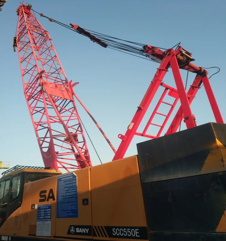 The used crawler cranes 55 ton SANY SCC550E with strong power and reliable performance is selling well in Malaysia