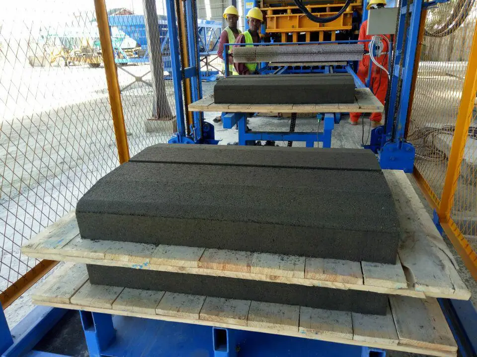Hollow Brick Making Machine Latest Shape Blocks Concrete Machine Make Interlocking Floor Press to Make Bricks Bamboo Pallets