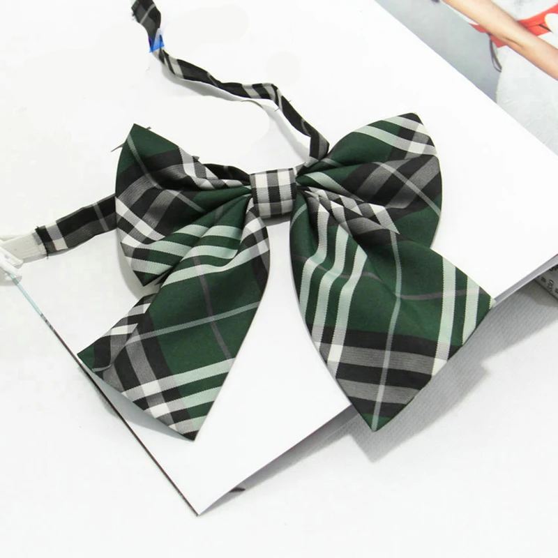 1pc Women's Fox & Music Note Pattern Black College Style Bow Tie