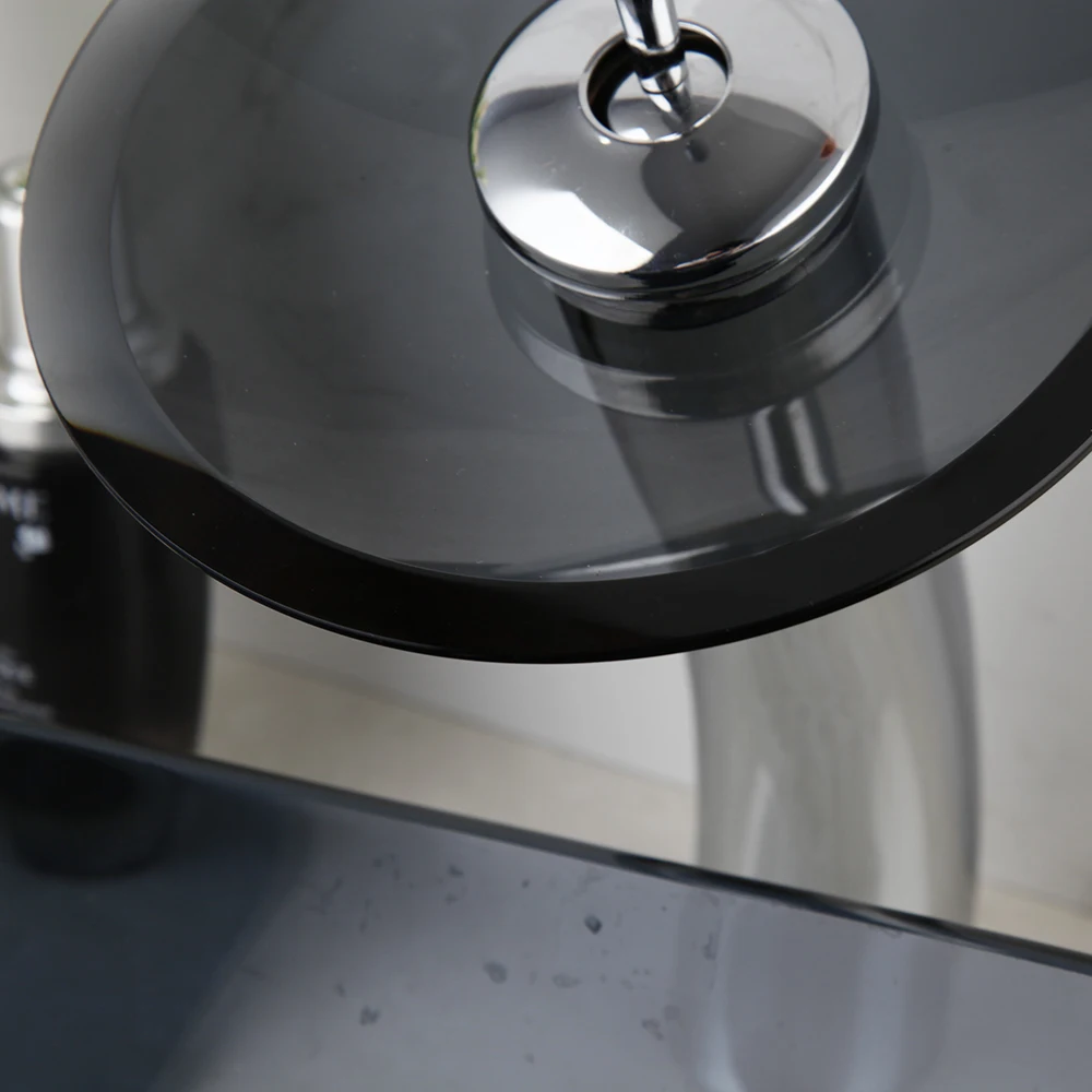 Detail-3.jpg