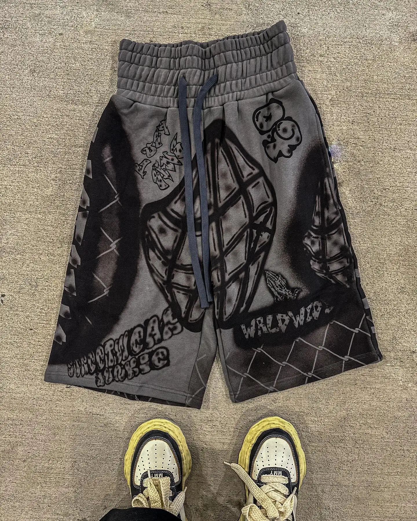 Custom Unisex Heavyweight Graffiti Vintage Acid Wash Sun Faded Baggy Short Pant Cotton Streetwear Casual Men High Waist Short gallery 8