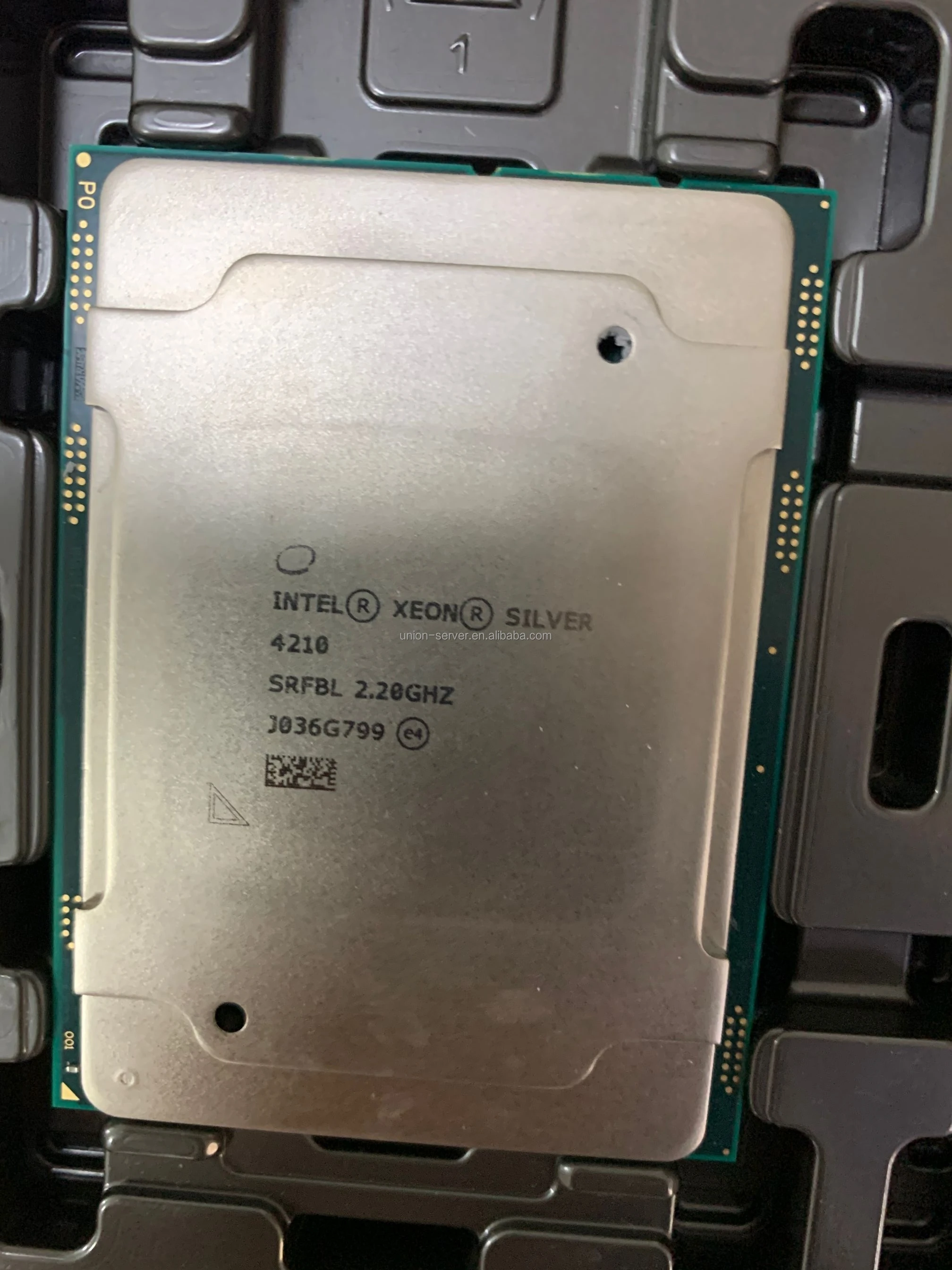 Intel xeon silver 4210