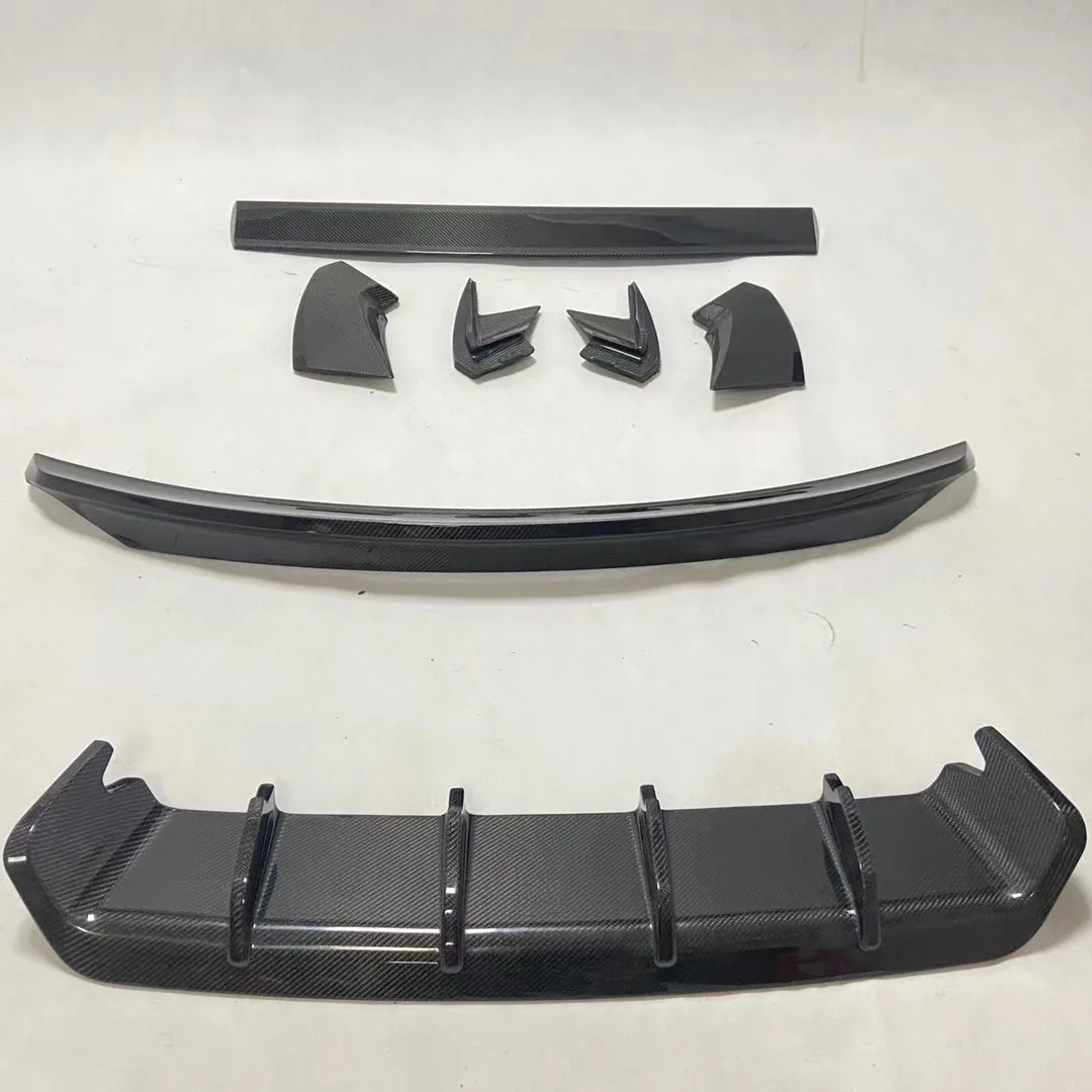 High Quality Car Diffuser Suitable for Porsche Cayenne 958 GTS Carbon Fiber Top Wing Rear Diffusers