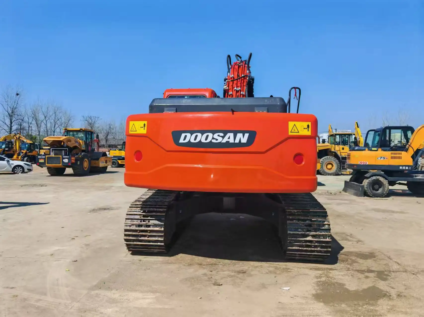 used-doosan-dx225-excavator-travel-motor-core-components-included