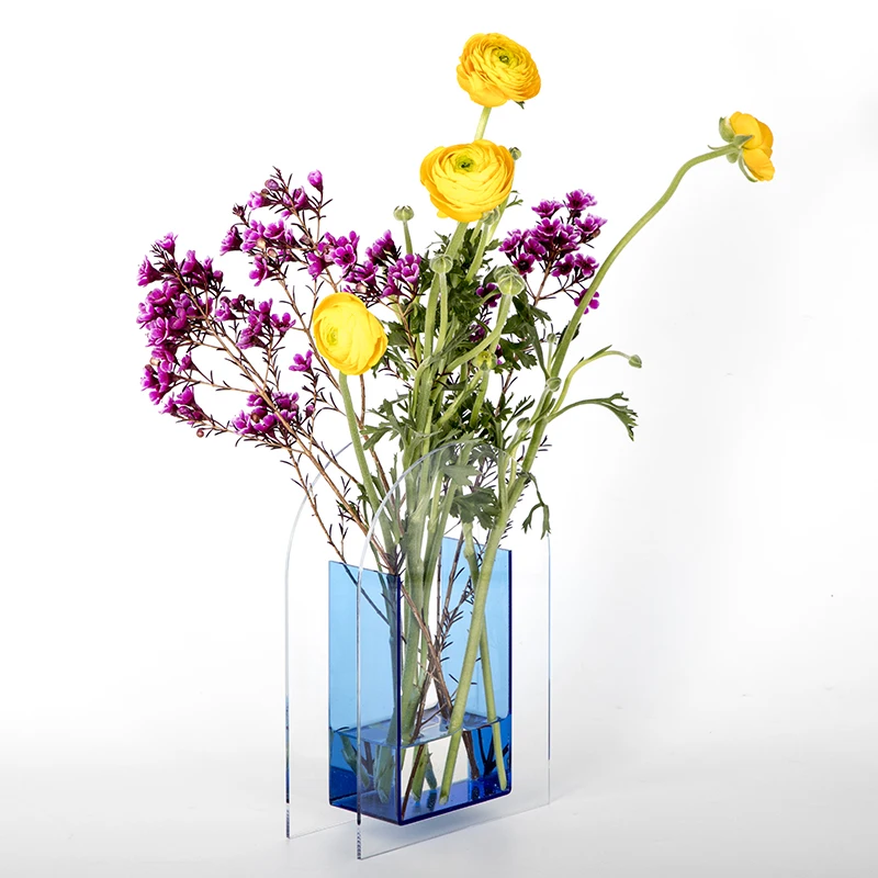 Acrylic vase (2).jpg