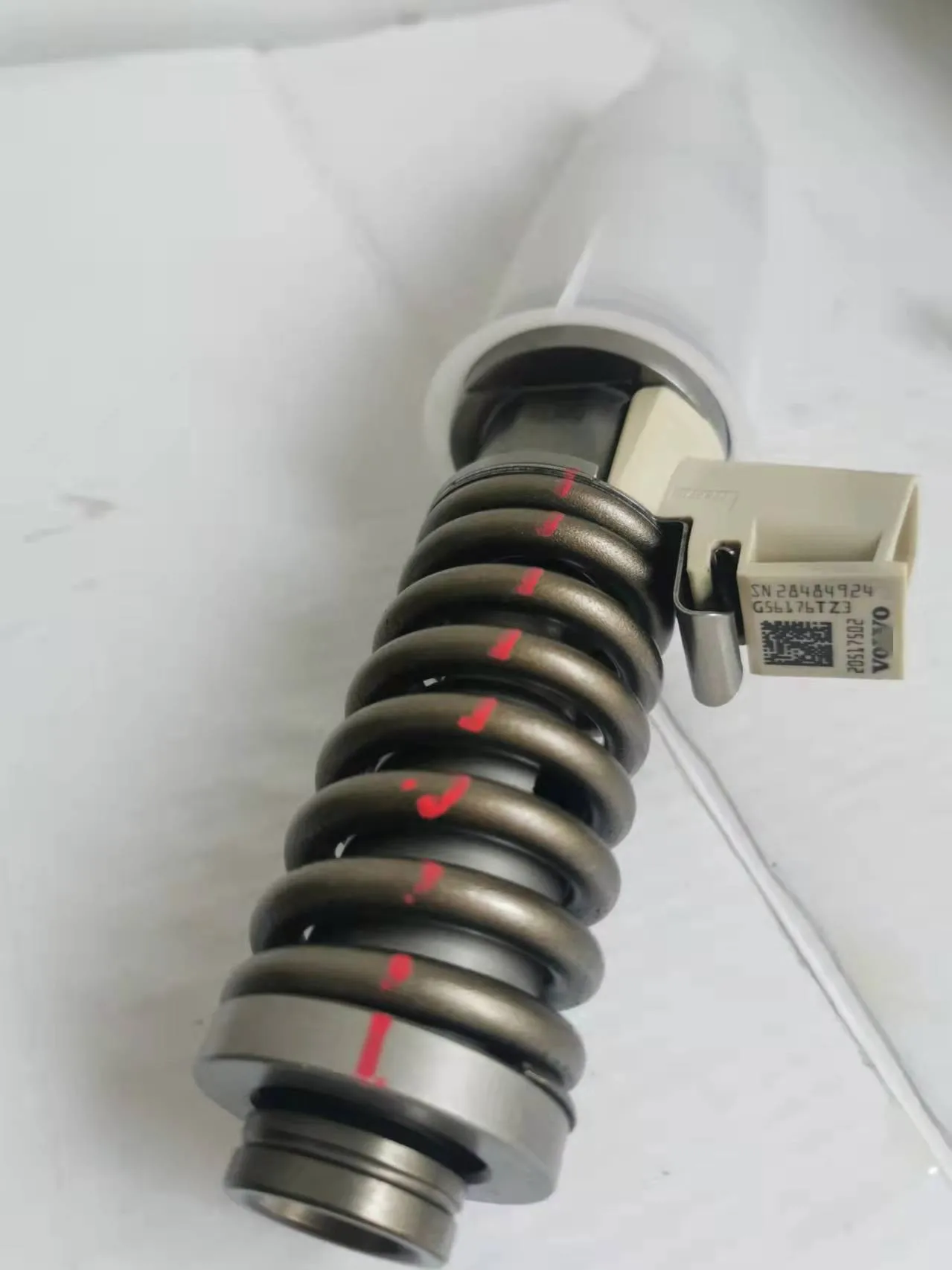 Common Rail Injector 20430583 Bebe4c00101 Voe20430583 For Renault Dx12 ...