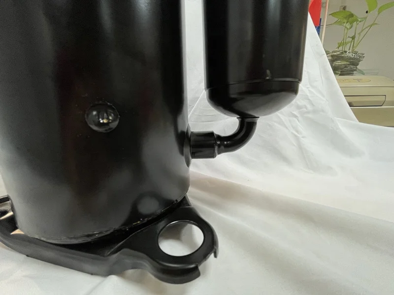 2JS324 High Quality Lasting and Efficient 2JS324D3AB07 for P Brand Matsushita Rotary Compressor