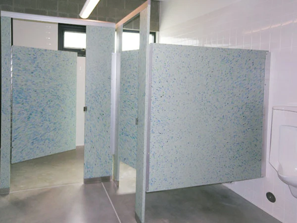 Recycled HDPE Plastics Building Brick Can Be Used to Build Sound Walls / Sheds / Toilet Stalls / HDPE Privacy Stalls