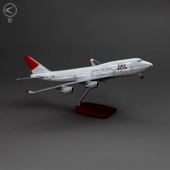 Japan Airlines Boeing 747-400 Model Airplane - 1/150 Scale