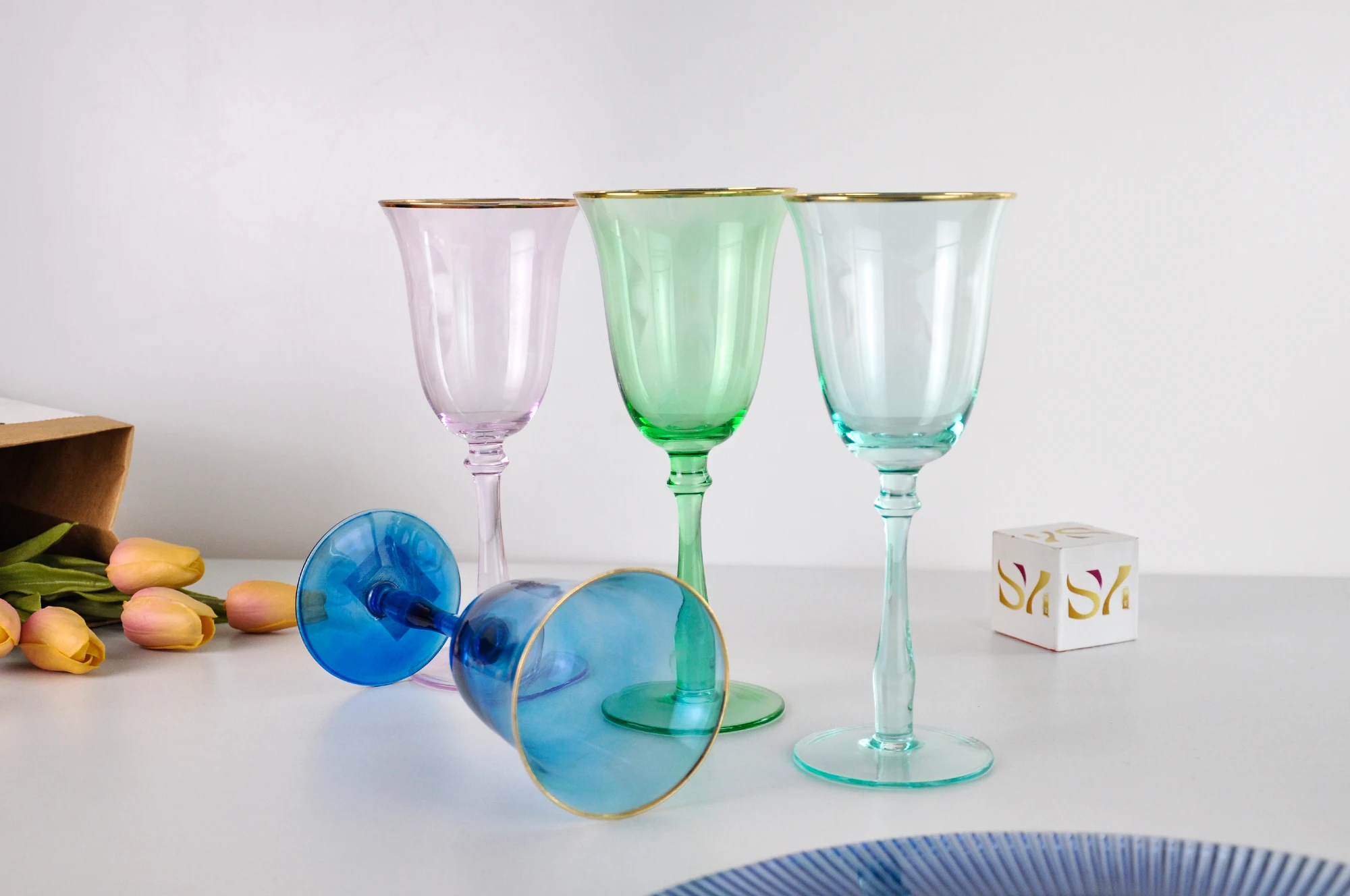 Wholesale Italian Unbreakable Stemware Gold Amber Rimed Goblet Colored