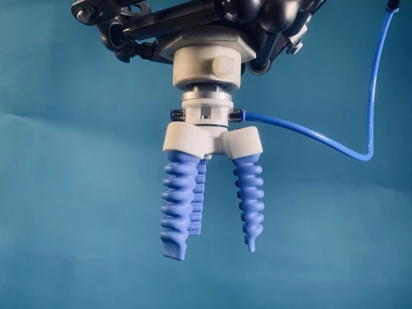 SoftGripping Robotic Finger SoftGripper for Universal Robot UR10e Collaborative Robot Cobot Arm Bakery Picking for Food Industry