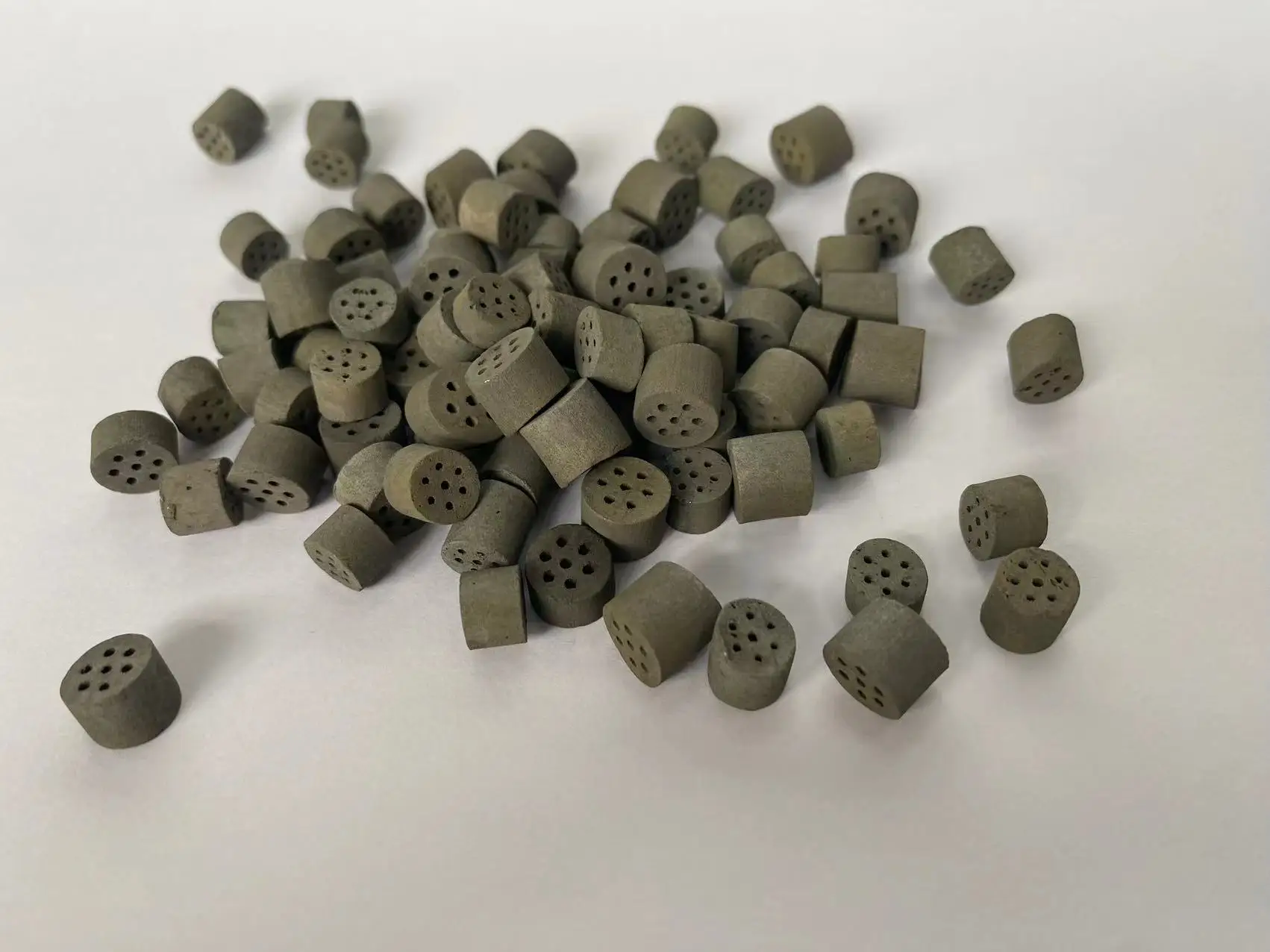 High Offering Initial Selectivity EO Catalyst