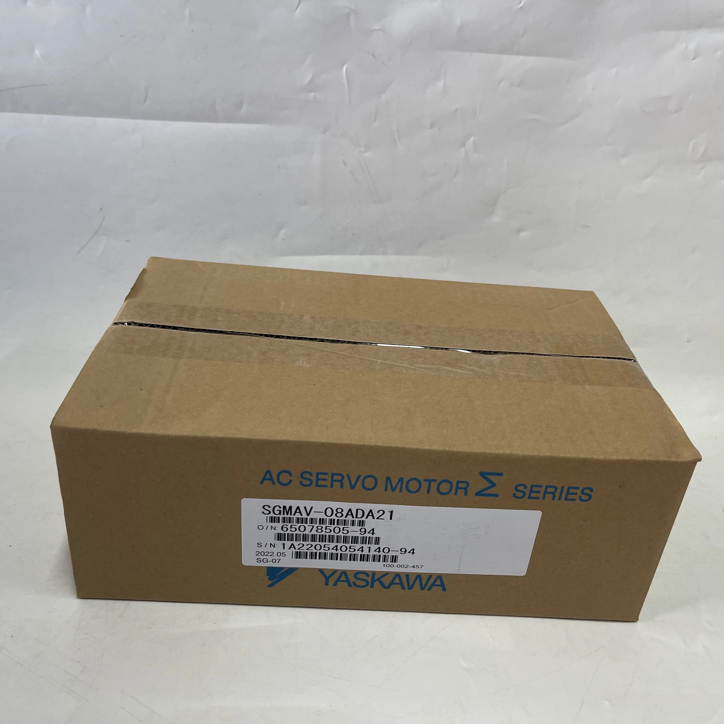 Yaskawa AC Servo Motor SGMAV-08ADA21 Yaskawa AC Servo Motor SGMAV-08ADA21