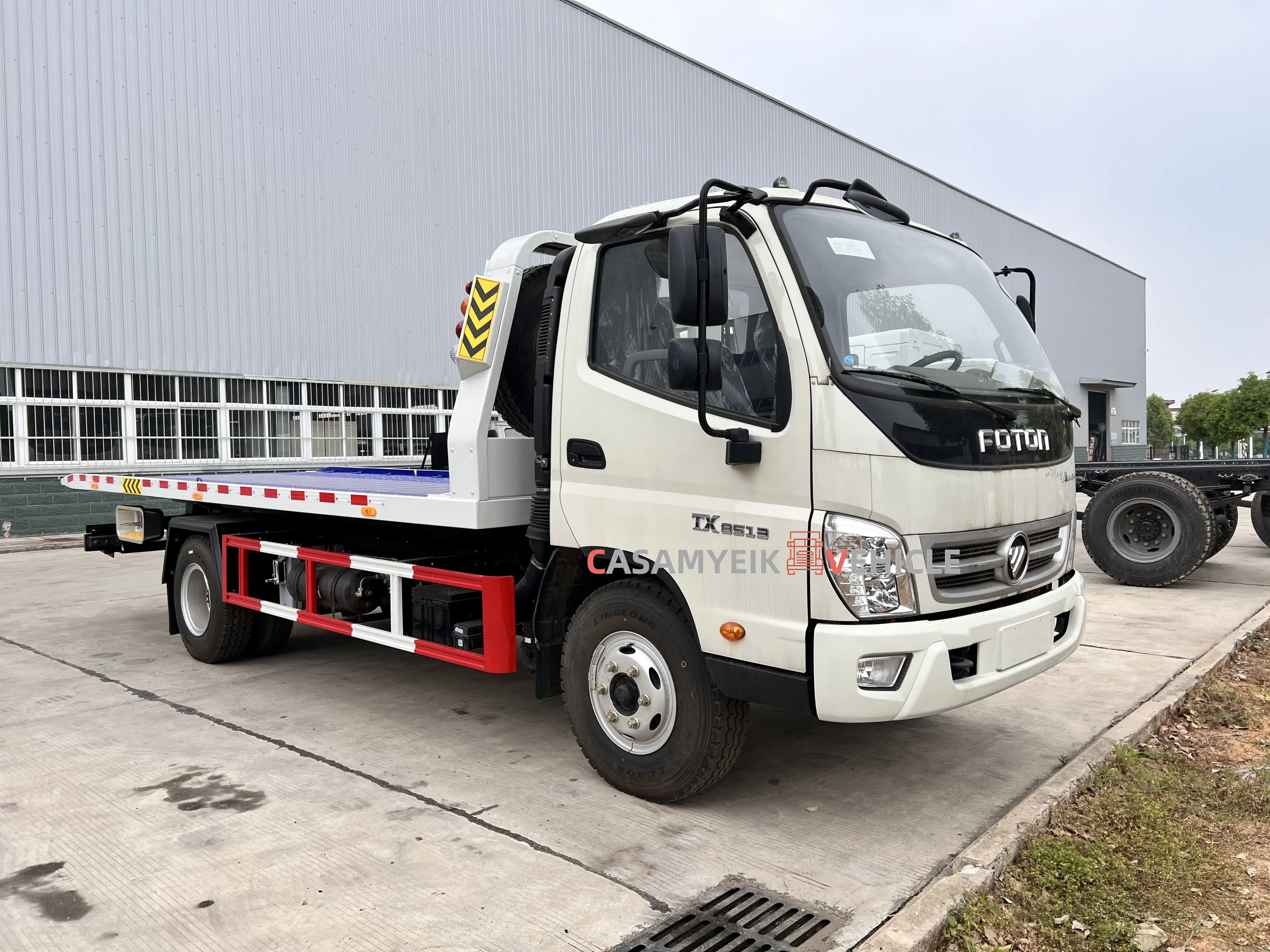 Flat Bed Road Removal Truck 3ton Max Loading Capacity Light Duty ...