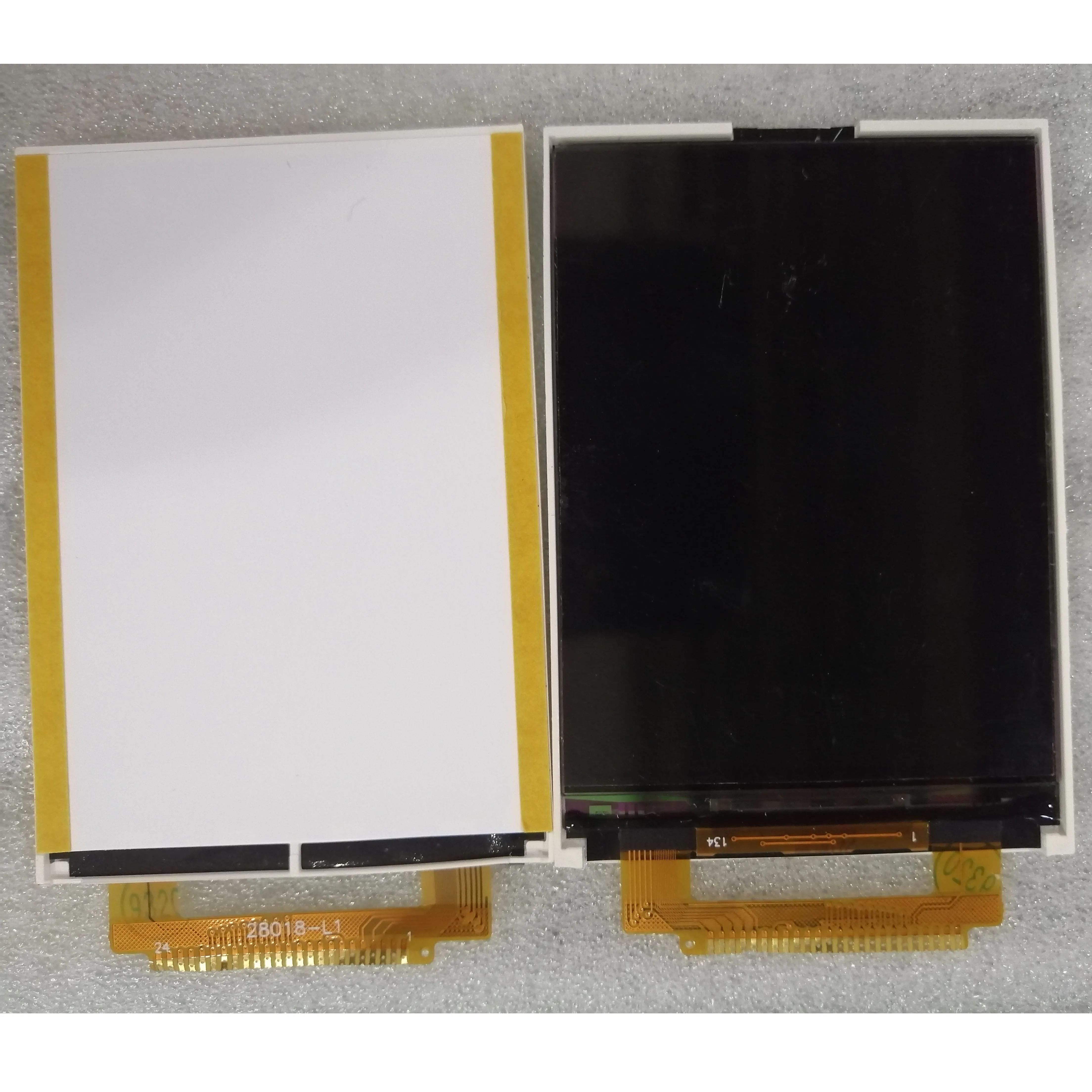 High Quality 17-Pin Small Phone LCD 28018 TFT Screen