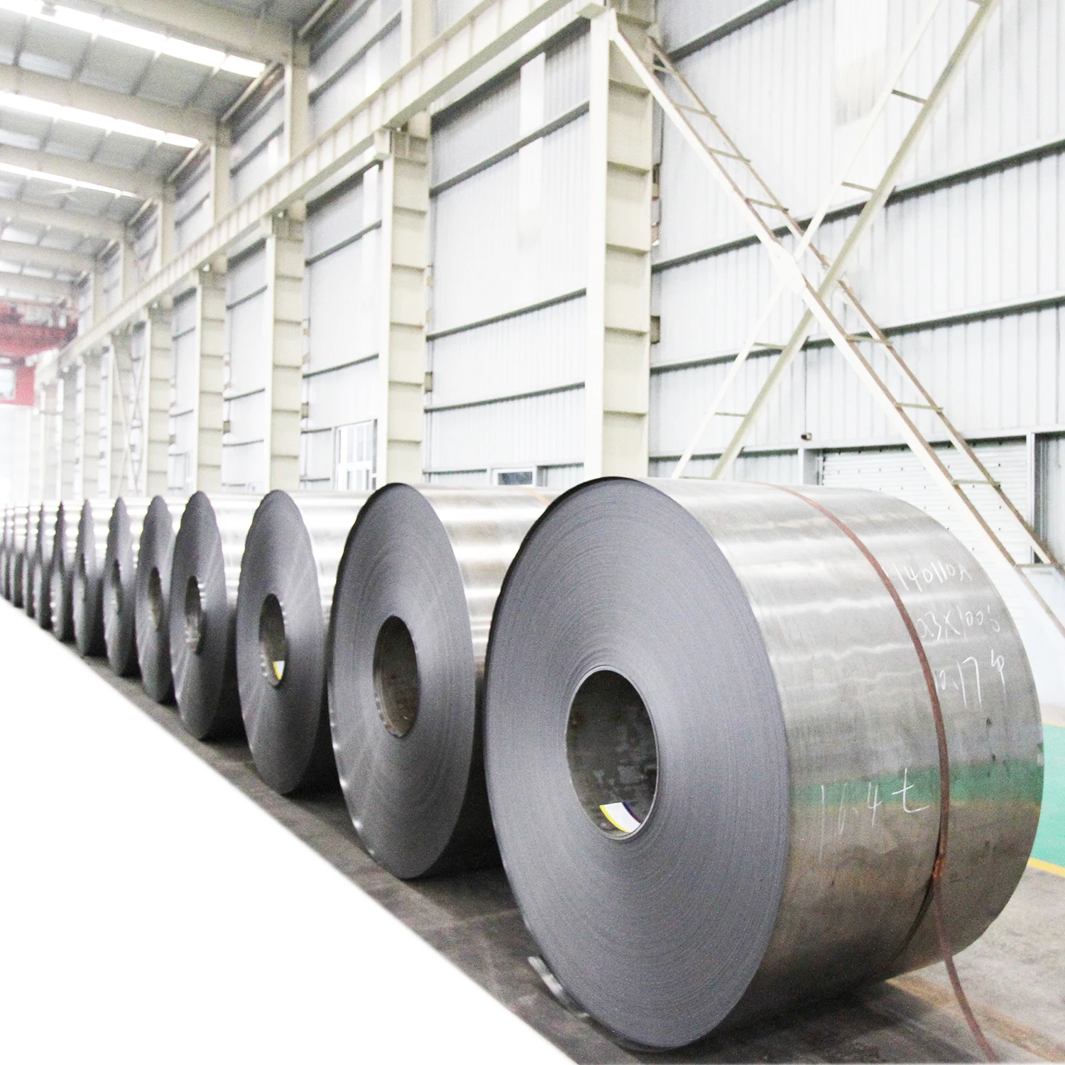 High Quality Hot Rolled Coil ASTM A36 Carbon Steel Coil 1250mm  Size with Good Price supplier