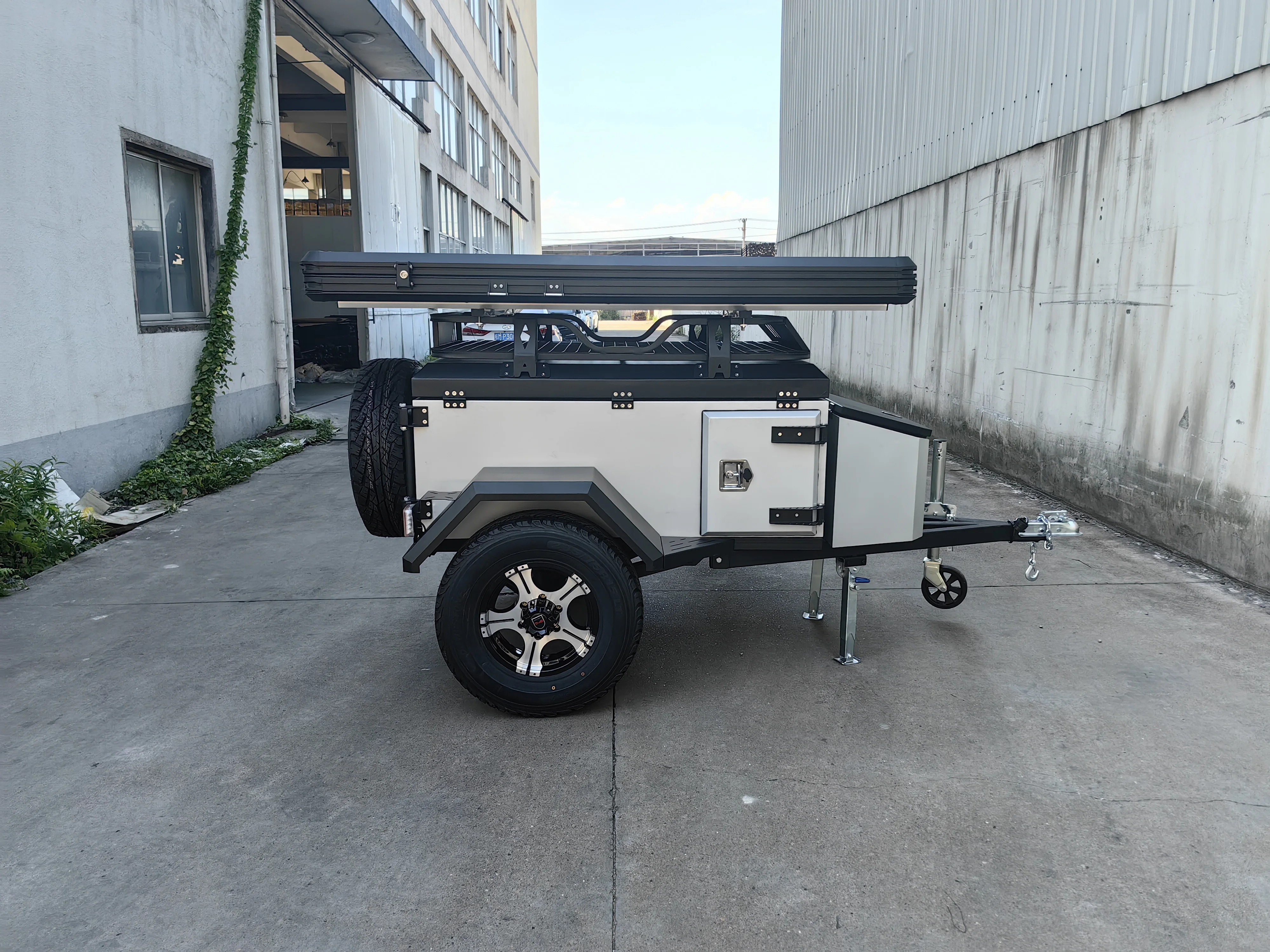 Independent Suspension Off-road Vehicle, Travel Camping Trailer  