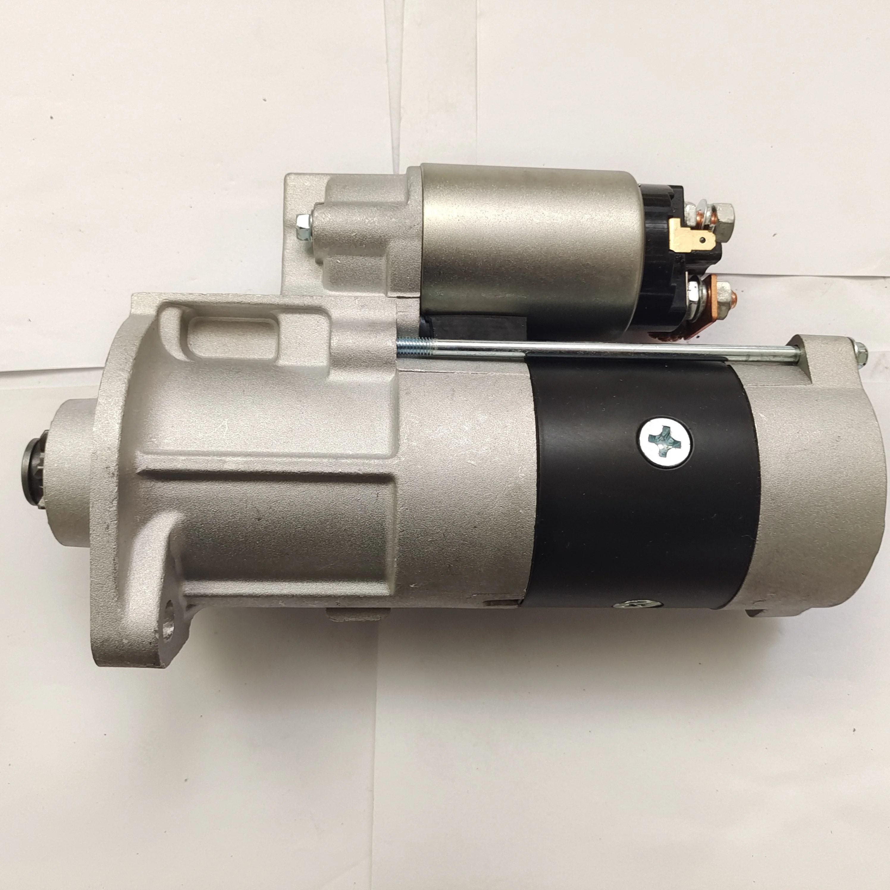 クボタジィーゼルエンジン１０ＰＳ クボタタイプ単気筒水冷ディーゼルエンジン小型 4 ストローク