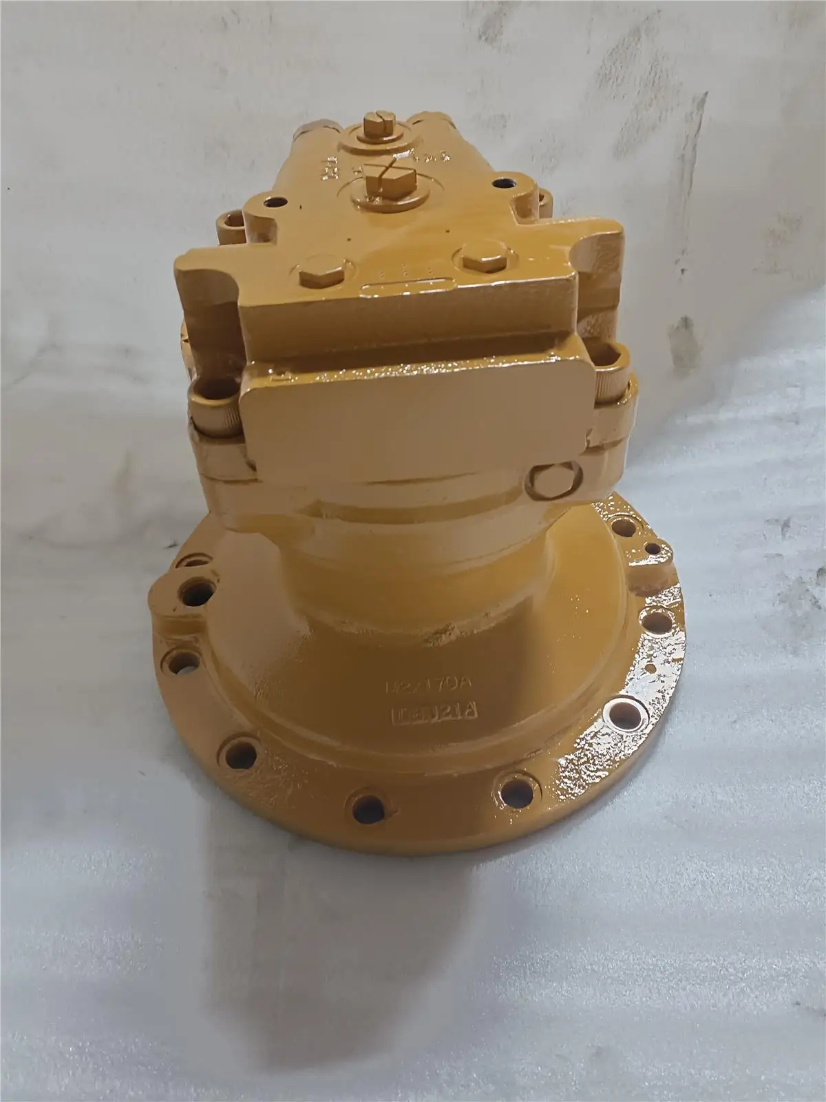 ⑧ ma 様 swing Swing motor for Case 1088 excavator for sale from Italy