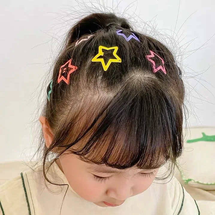 Маленькие изысканные металлические заколки для волос в форме звезд для малышей