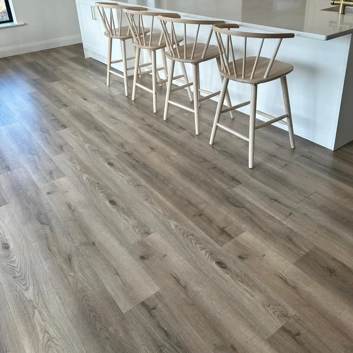 Spc Floor Factory Import and Export Quality Hotel Plastic Flooring Spc Vinyl Flooring 8mm