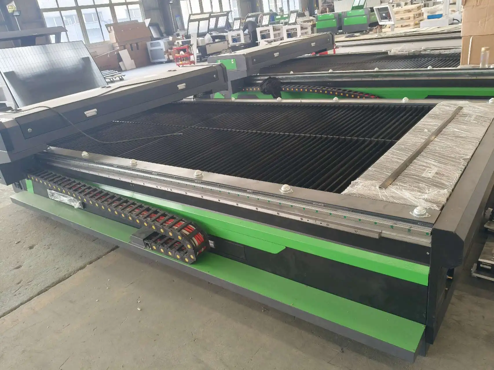 Factory 4x8 Feet Laser Cutter Engraver Reci 180w 200w 300w CO2 Laser Cutting Machine 1325 1530 Laser Engraving Machine for Wood