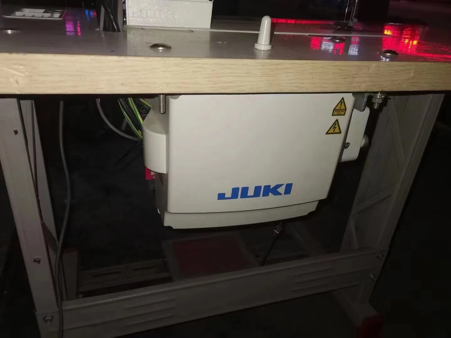 Jukis LZ-2290C-7 Series - Versatile Digital Zigzag Stitching