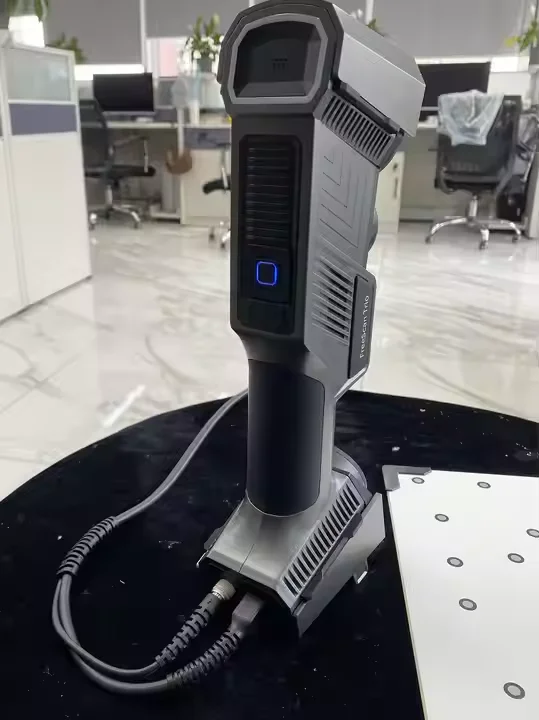 XYZprinting Handheld 3D Tarayıcı ile 5x5x5cm - 100x100x200cm Boyutları