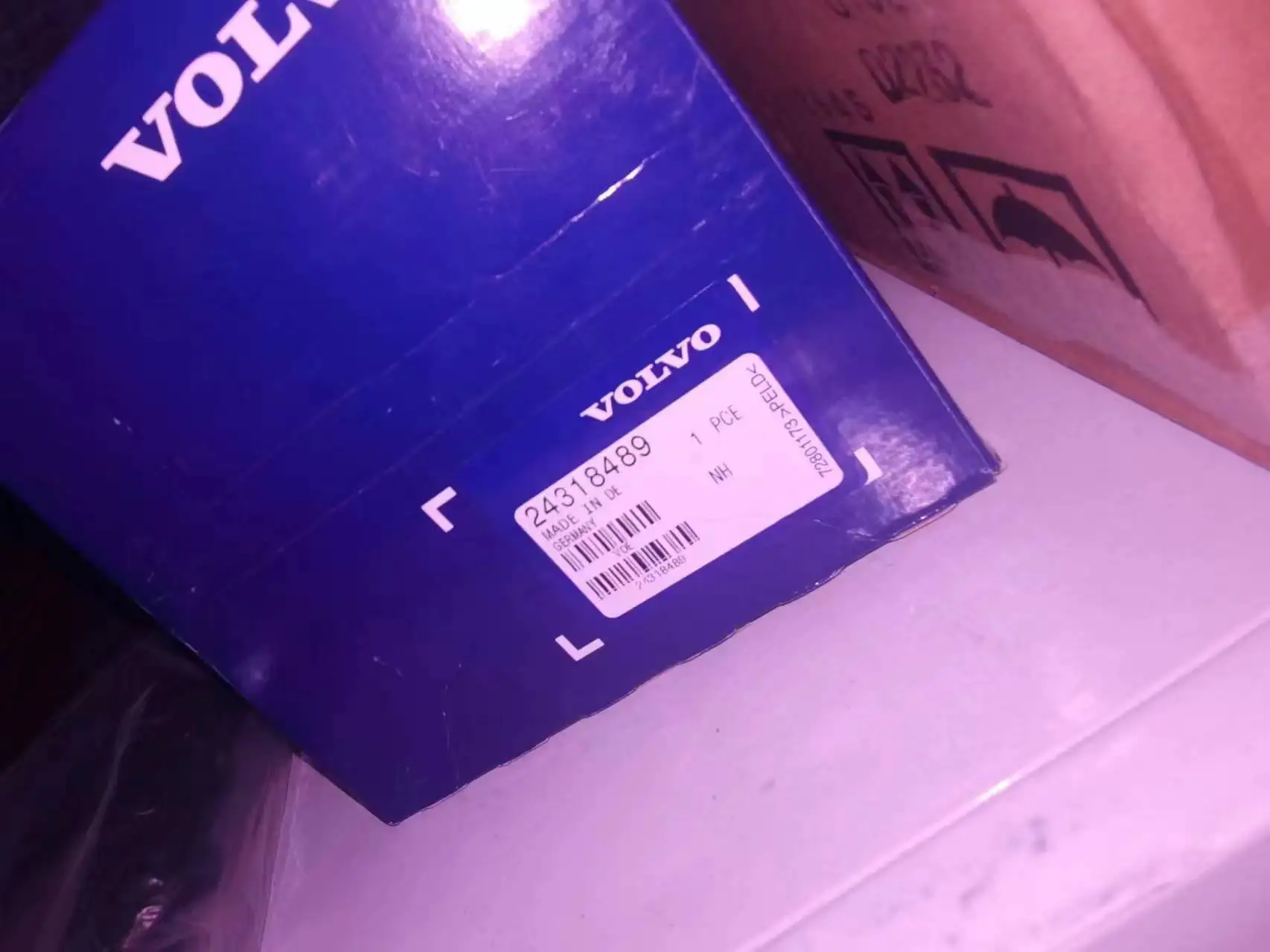 Genuine Coolant Pump 24318489 for Volvo Excavator - Engine Water Pump ...
