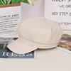 Leather octagonal hat-off white