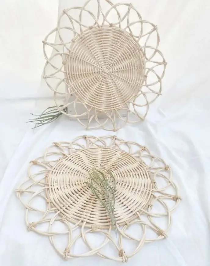 Best Selling Rattan Charger Plates Flower Shape Woven Placemats Bamboo ...