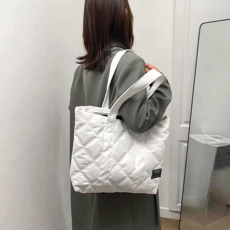 Large Capacity Nylon Women's Shoulder Bags Casual Trendy Thread Design Ladies Handbags Simple Solid Color Commuter Female Tote