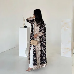 Middle Eastern Arab Women's Elegant Abaya High-quality Loose Stretch Printed Dress Miyake Pleated Abaya