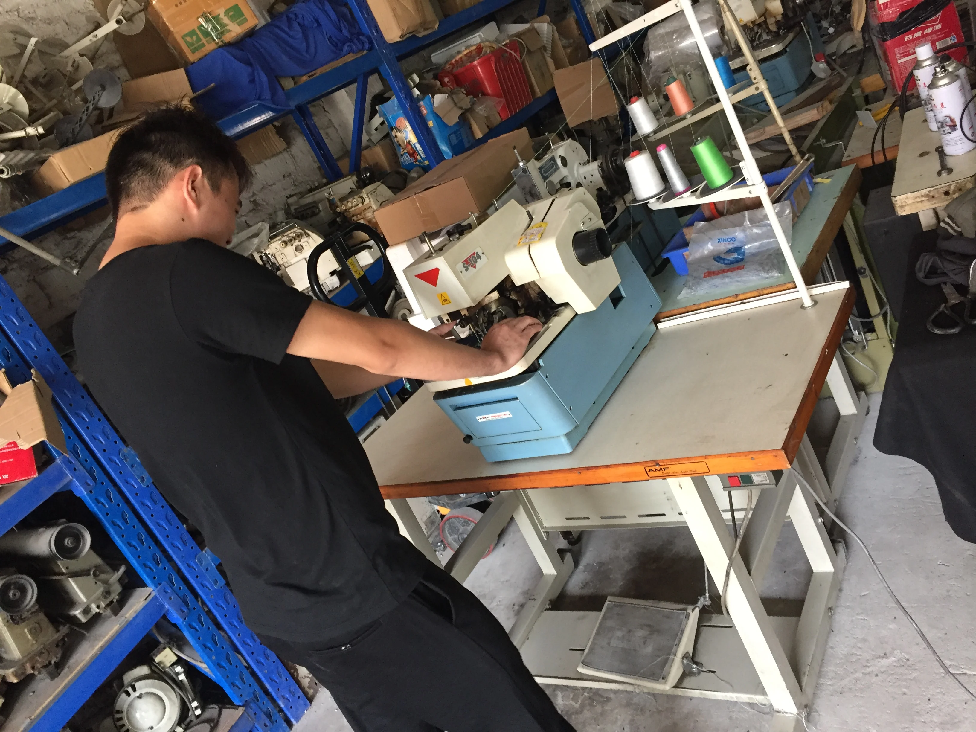 GOLDEN PRICE Reece 104 Keyhole Button Hole Sewing Machine Second Hand for Pants and Jeans Making